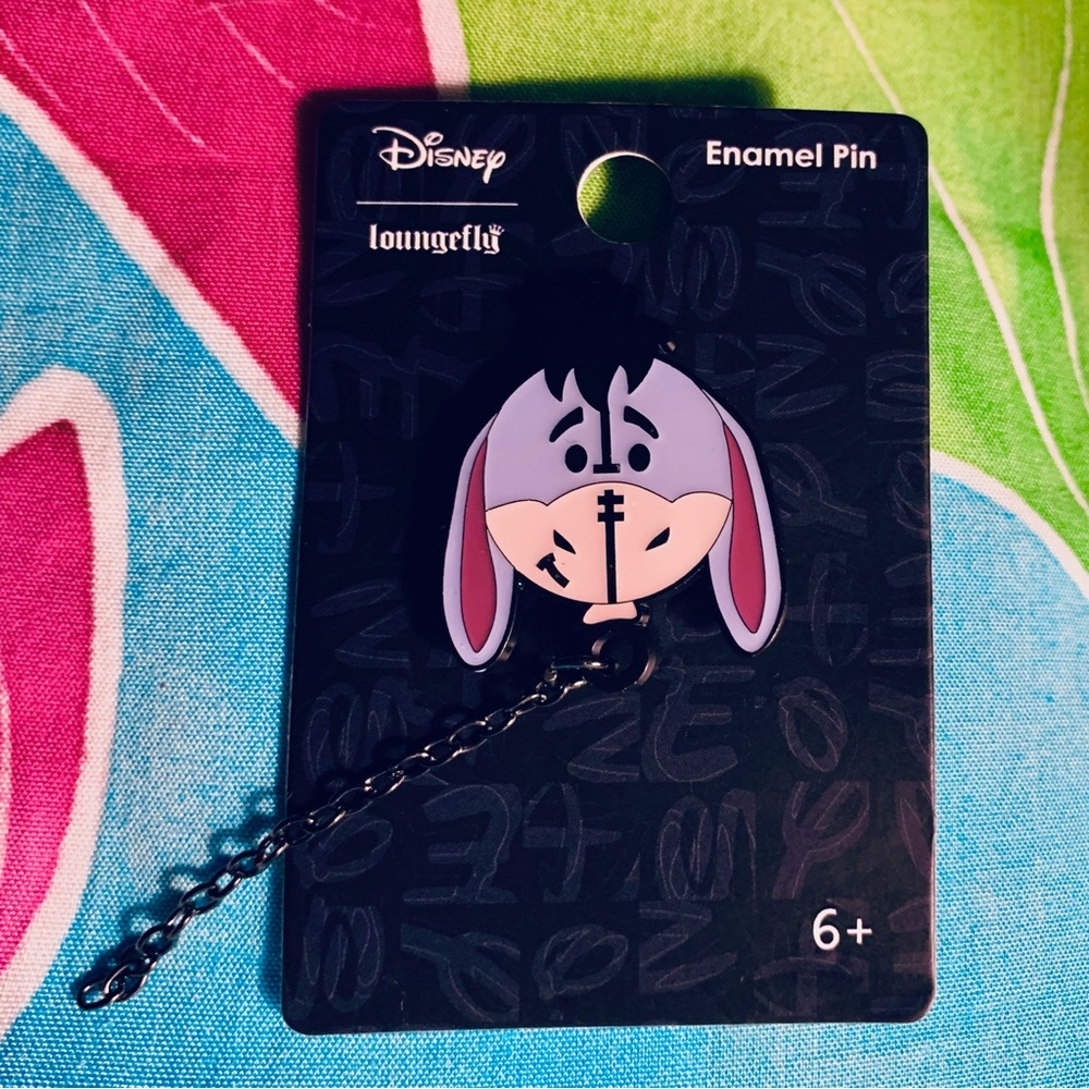 NWT Disney Loungefly Eeyore Enamel Chain Pin - Picture 5 of 7